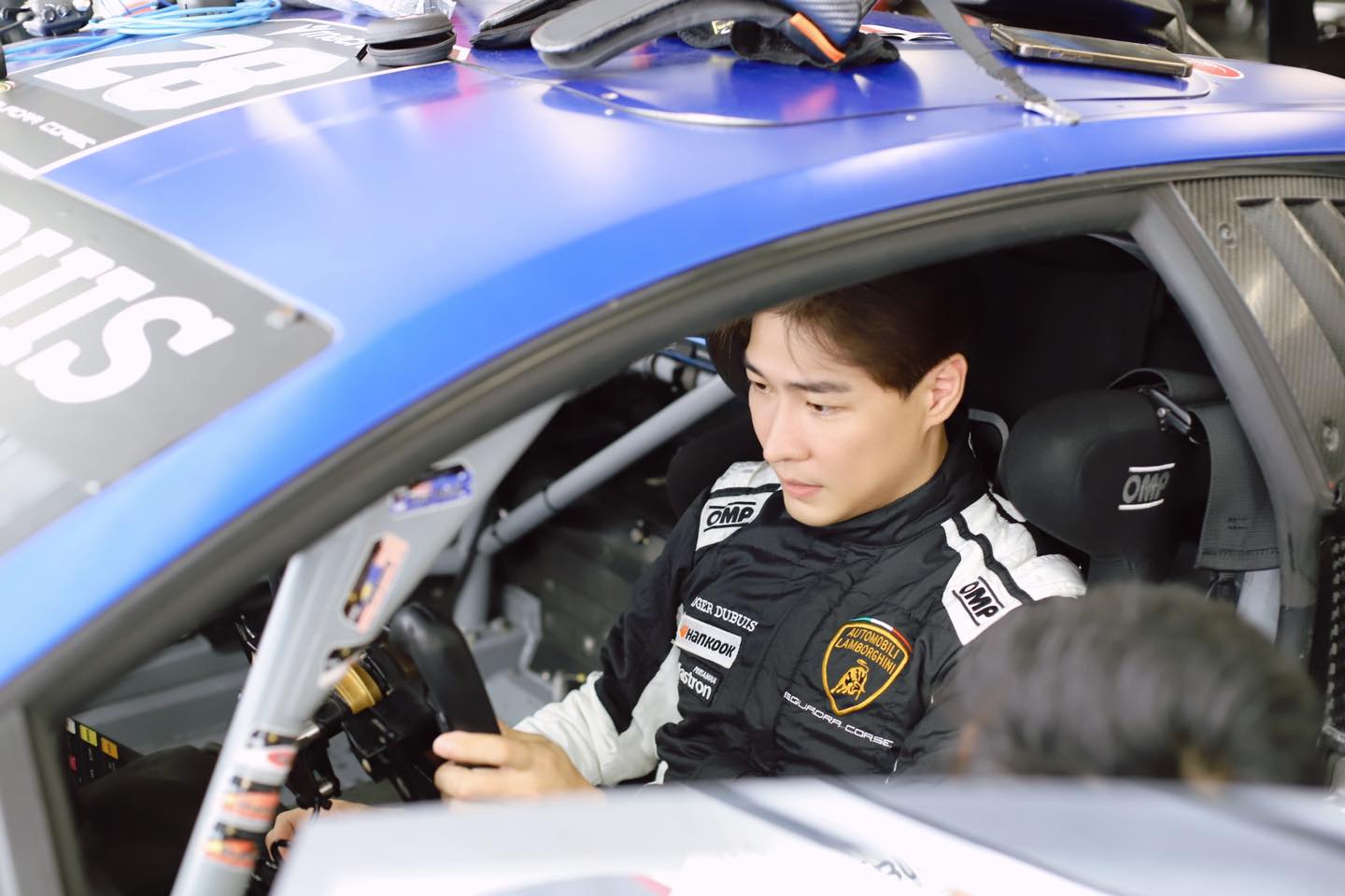 介紹返，呢一部咁靚嘅Super Trofeo EVO2彩藍色戰車就係Smart今個星期嘅拍檔啦