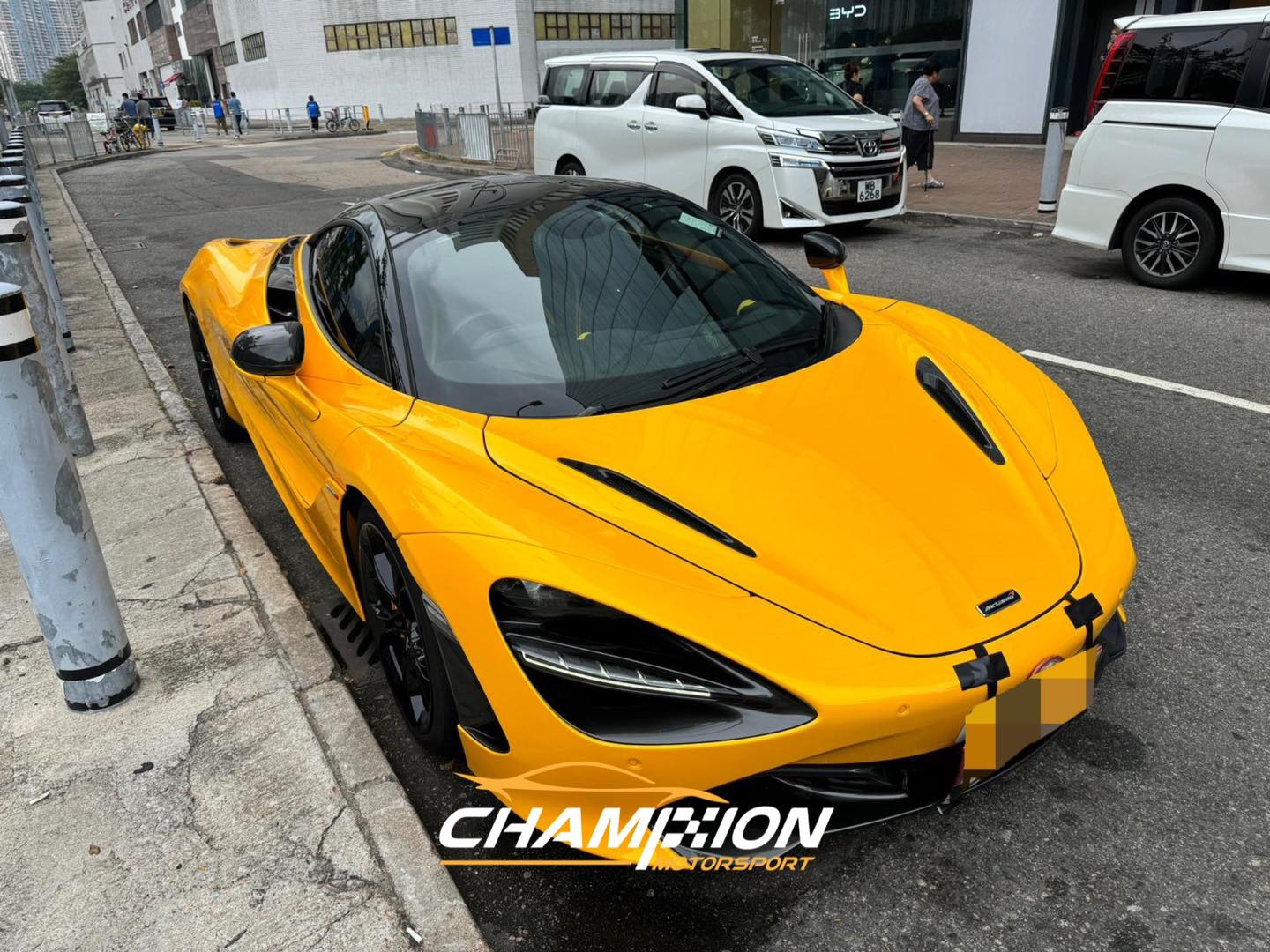 MCLAREN 720S