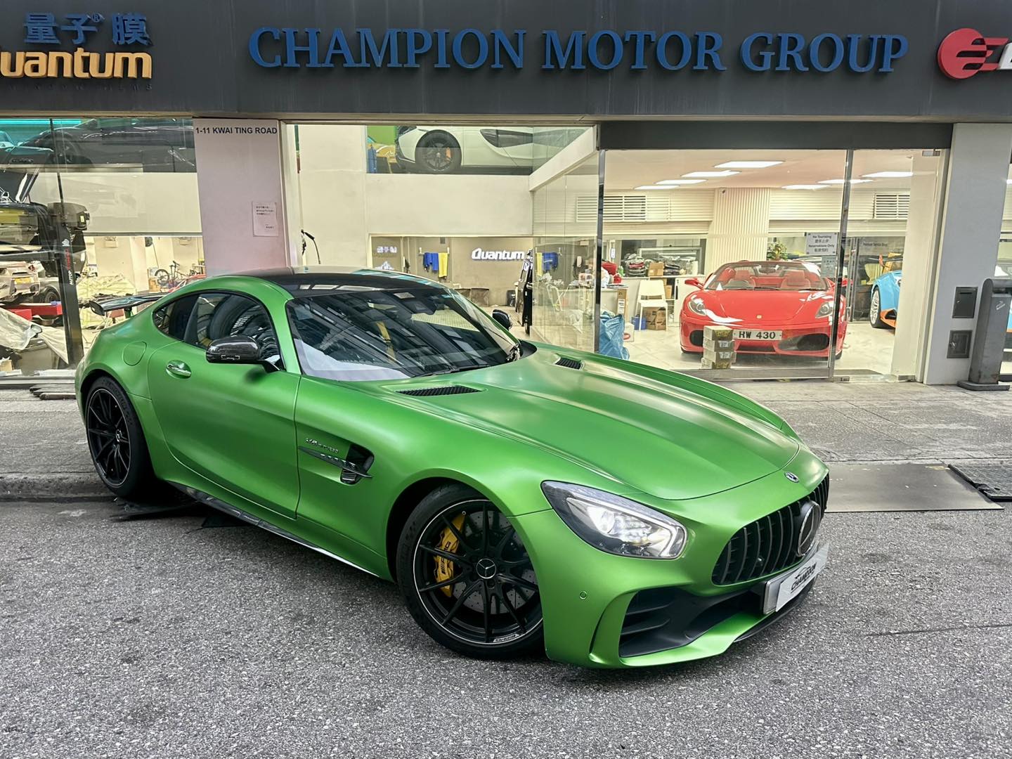 MERCEDES BENZ AMG GTR