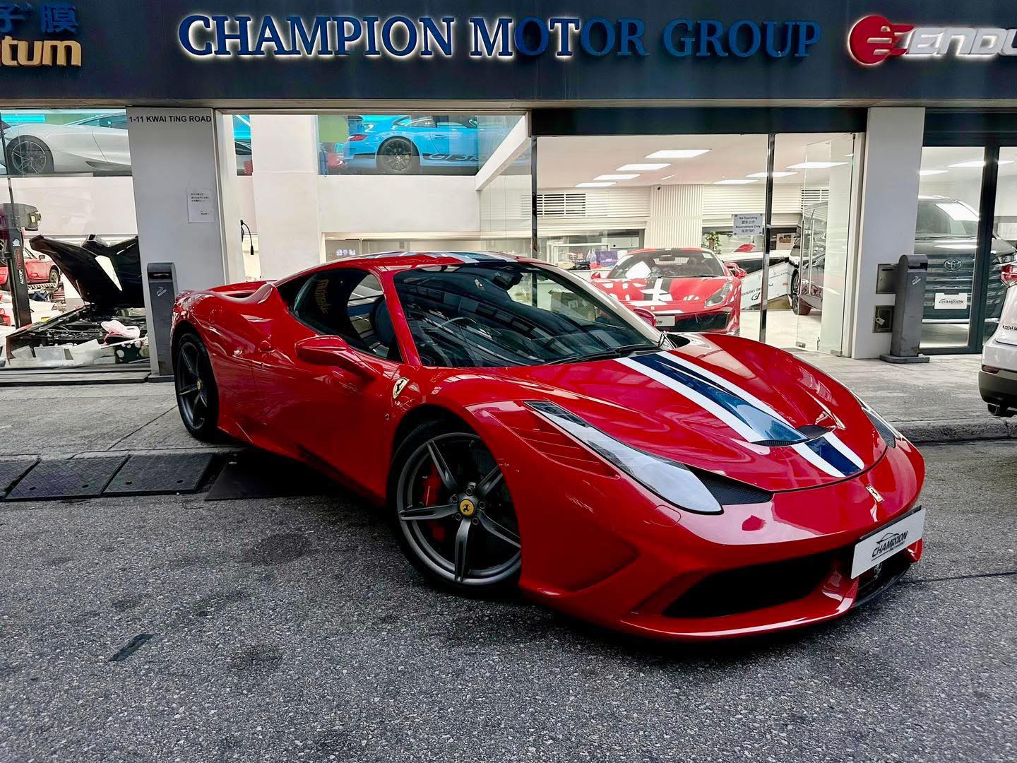 FERRARI 458 SPECIALE